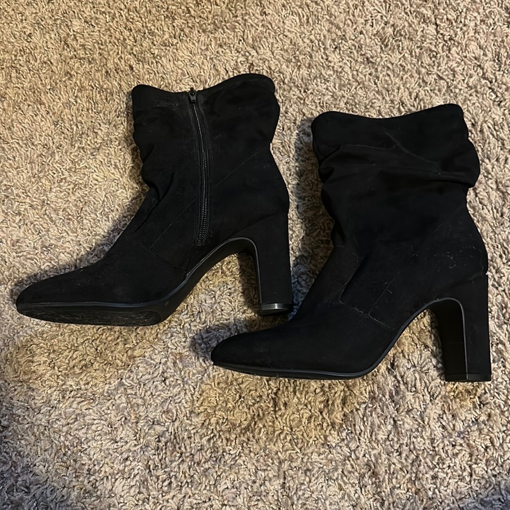 Kelly & Katie micro suede Boots